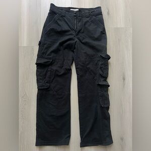 Abercrombie Women’s High Rise Black Cargo Pants. Size 27/4.
